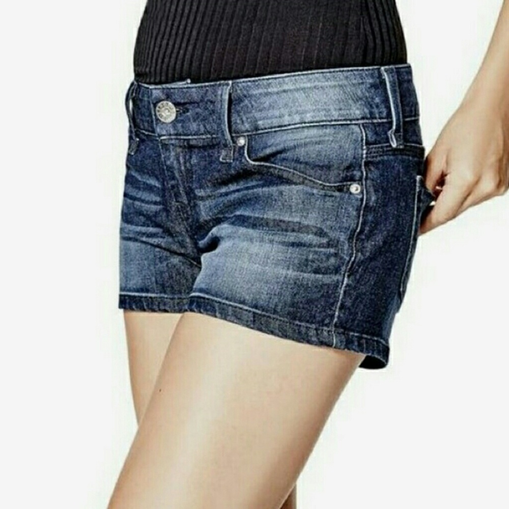 GUESS DARK WASH CURVY DENIM JEAN SHORTS NO 2 ALIKE
